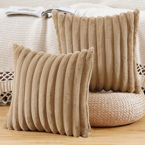 Madizz Juego de 2 Fundas de Almohada Decorativas Felpa Funda de cojín Suave a Rayas para la Carcasa de la Almohada del Dormitorio del sofá Camello 45 x 45 cm