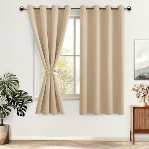 DWCN Vorhänge Blickdicht Verdunkelungsgardinen mit Ösen 2 Stücke | Biscotti Beige, 175x140cm(HxB), Thermogardine für Wohnzimmer Ösenvorhang Abdunkelnde Vorhänge Schlafzimmer
