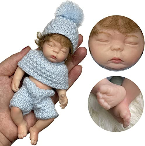 YIHANGG 6 Zoll Mini Reborn Puppe Realistisch Neugeborene Puppe mit Lockiges Verwurzeltes Haar Kleidung Ganzkörper-Silikon Augen Geschlossen Schlafen Puppe 15cm