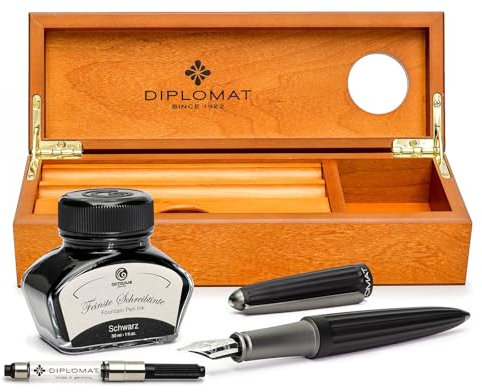Diplomat Aero Füllhalter Set in schwarz mit Edelstahlfeder M und farblich perfekt passender Füllhaltertinte in einer hochwertigen Schatulle aus Edelholz