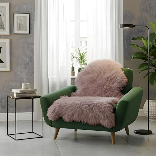 Andreas Dell Echtes Schaffell Taupe Natur – Premium Lammfell Teppich, Kuschelig Weiches Fell, Wärmeisolierend & Atmungsaktiv – Deko, Sitzauflage für Sofa, Bett & Stuhl (L:100-110cm)