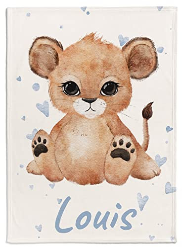 Personalisierte Babydecke mit Löwe, Name, Geburtsdatum und Motivfarbe - Weiche Fleecedecke - Baby Decke - Kuscheldecke mit Namen (Lion small Hearts)