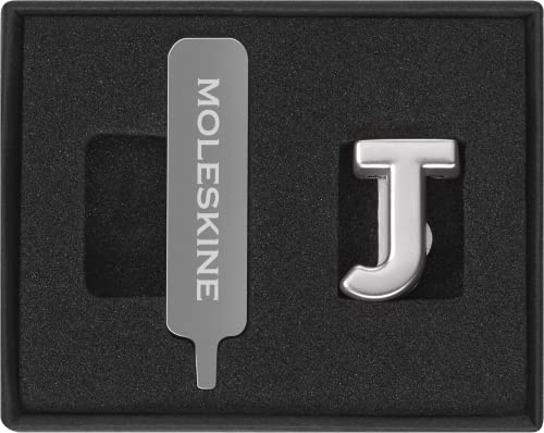 Moleskine-Anstecknadel für Notizbuch oder Agenda, Buchstabe J, Buchstaben-Anstecknadel, Personalisiere den Verschluss mit einem Gummiband, Personalisierte Geschenkideen, Silberfarbe