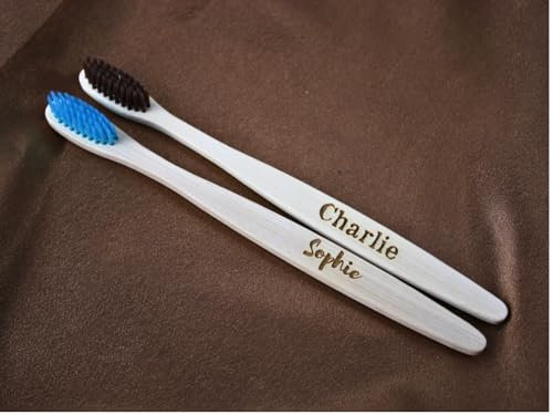 Juego de 2 cepillos de dientes de bambú natural 100% ecológicos grabados