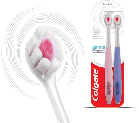 Colgate Gentle UltraFoam - Cepillo de dientes manual de cerdas ultra suaves para adultos, 2 piezas, cerdas suaves para una limpieza superior, multicolor