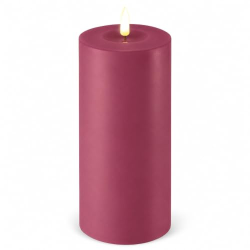ReWu LED Kerze Deluxe Homeart, Indoor LED-Kerze mit realistischer Flamme auf einem Echtwachsspiegel, warmweißes Licht - Magenta 10 x 20 cm