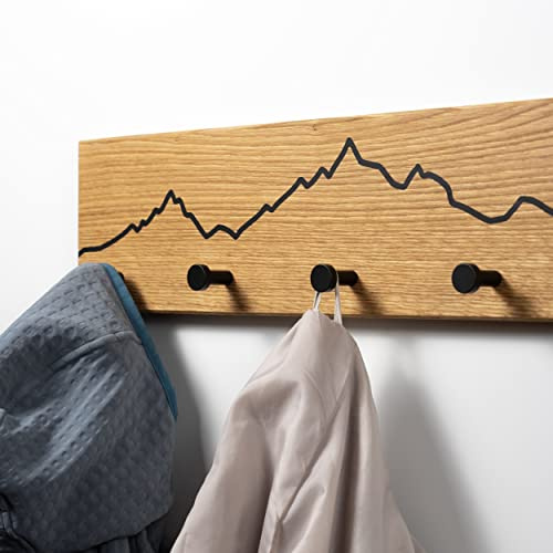 WOODS Garderobenleiste aus Eichenholz mit Berg Motiv | handgefertigt in Bayern | Garderobe Eiche| Hakenleiste Holz Wandgarderobe Eingangsbereich (schwarze Haken, 70cm (6 Haken))
