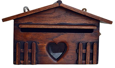 Cassetta della posta in legno rurale con serratura da appendere al muro