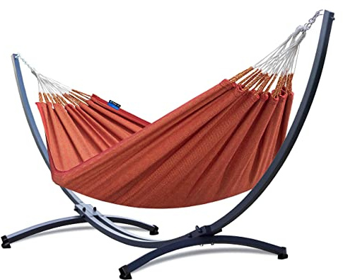 Potenza Outdoor Hängematte mit Gestell für 2 Personen I Medelin - 100% Baumwolle Doppelhängematte 220x140, 160kg I Hängemattengestell 220kg, wetterfest (Chilli, Basic Gestell Graphit)
