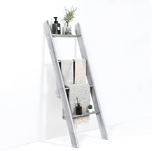 LIFEZEAL Scaffale per Coperta, Portasciugamani da Terra, Porta Salviette, Sciarpe, Tappeti, Vestiti, Scala a 4 Ripiani da Appoggiare, per Bagno, Cucina, in Legno di Pino, Max 80kg, 50x8x137cm (grigio)