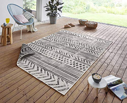 NORTHRUGS In- und Outdoor Teppich Biri 80x150cm - Wendeteppich Wetterfest Boho Style Vintage Design Läufer für Balkon Terrasse Garten Wintergarten Wohnzimmerteppich Wasserfest in Schwarz Creme
