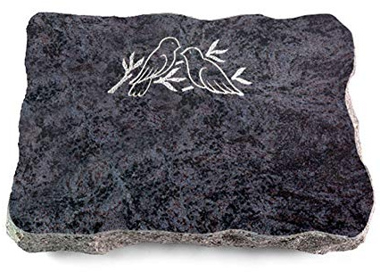 Wilhelmy Grabmale Grabplatte, Grabstein, Grabkissen, Urnengrabstein, Liegegrabstein Modell Pure 40 x 30 x 5 cm Orion-Granit, poliert inkl. Gravur (Sandstrahl-Ornament Vögel)