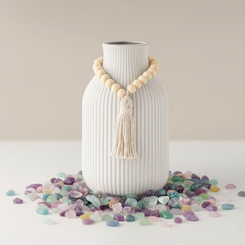 JOHOUSE Quartz Crystals, Crushed Chips Tumbled Polished Stones, White Ceramic Vase, Small Flower Vase with Grooves for Wedding Living Room Bedroom Office Centerpieces