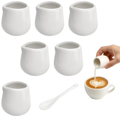 APOMOONS 6 piezas jarra de leche pequeña, lechera porcelana con cuchara de cerámica, salsera de porcelana para salsas de leche café jarabe (50ml, blanco)