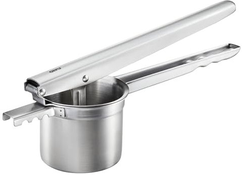 GEFU PRENSO Kartoffelpresse aus Edelstahl mit 3 Wechsel-Lochscheiben - Multifunktionale Spätzle- & Saftpresse für Kartoffelpüree, Obst & Gemüse - 31,5cm Länge, Spülmaschinengeeignet