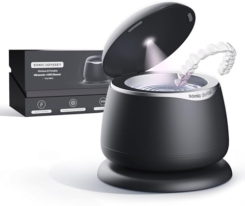 Sonic Odyssey - Limpiador ultrasónico portátil e inalámbrico para alineadores, retenedores, dentaduras postizas y protectores bucales, limpieza multifrecuencia 45-50 kHz, ciclos de 3 y 5 minutos, para