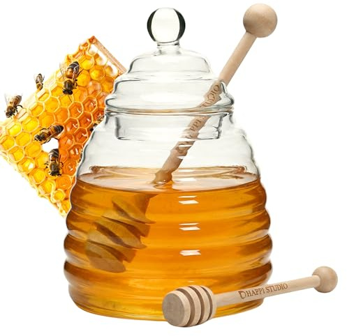 HAPPI STUDIO Honey Jar with Dipper - Glass Honey Pot Dispenser - 13.5 Oz | Borosilicate Glass Honey Dispenser & Container With 2 Wood Dippers. No-drip Drizzle For Tea, Toast, Yogurt. Honey Holder