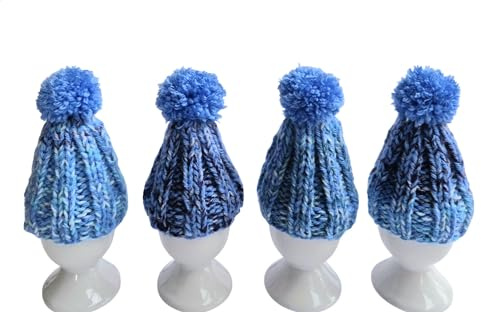4 er Set Eierwärmer mit Puschel Pompom handgestrickt Pudelmütze Blau reine Handarbeit Handmade gestrickt Geschenk Idee