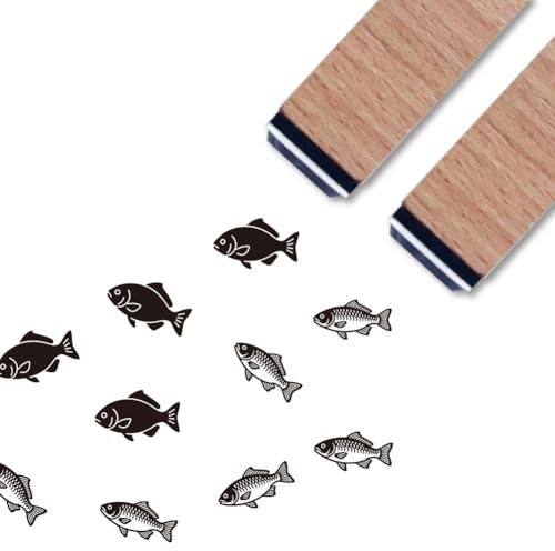 ANATTASOUL 2 Stück Fisch Holzstempel für DIY-Kreationen | 1.5×1.5×6cm Stempelset Personalisiert Stempel für Grußkarten, Geschenkanhänger, Scrapbooking und Bastelprojekte