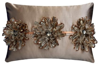 The HomeCentric Dekorativ Braun Lendenkissenbezug 30x50 cm Satin Kissenhülle Federkissen, Floral Länglicher Kissenbezug, Modern Lendenkissenbezug - Plume Petal