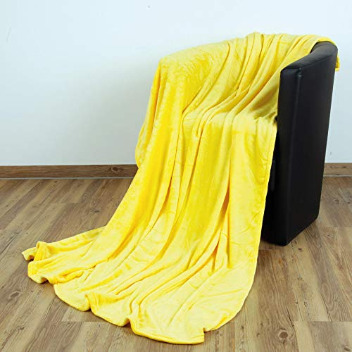 Bestlivings Kuscheldecke Celina 130x170 cm – Flauschige Sofadecke in Gelb | 220g/m² Mikrofaser, beidseitig gleich weich und flauschig – ideal für Sofa, Couch und Bett, wärmend, leicht, 30°C waschbar