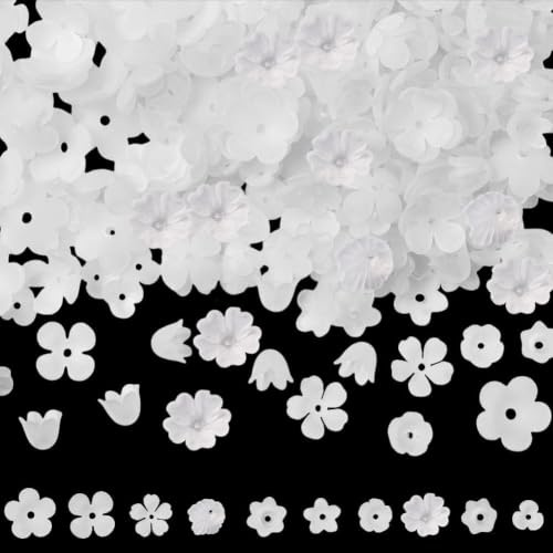 SUNNYCLUE 1 Scatola da 600 Pezzi, 10 Stili, Perline di Fiori in Acrilico, Perline di Fiori di Giglio Bianco, Perline di Plastica Satinata A Forma di Tromba, Distanziatori Floreali per La Creazione di