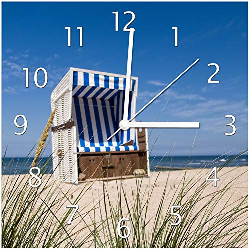 Wallario Design-Wanduhr Strandkorb aus Glas, Motiv-Uhr Größe 30 x 30 cm, weiße Zeiger