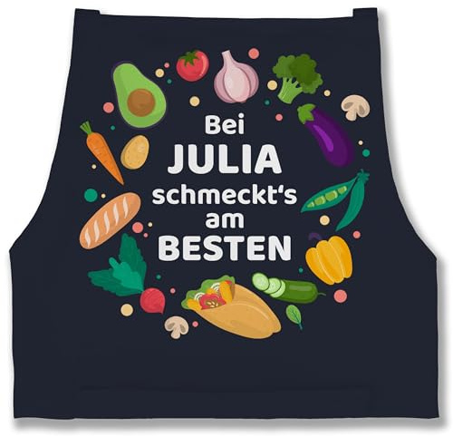 Geschenk mit Namen personalisiert by Shirtracer - Schürze - Kochschürze - Bei Name schmeckts am besten I Veggie I Vegetarisch I Geschenkidee Köche I Hobbyköche