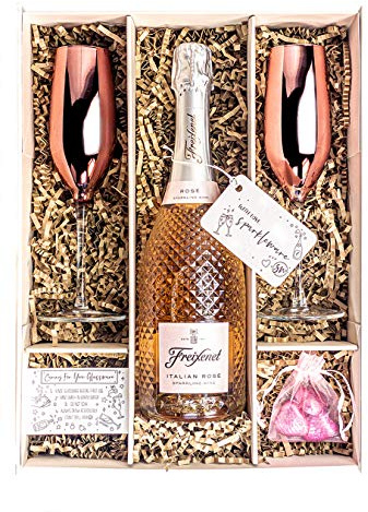 Sparkling Rosé Wine 75cl Gift Set With 2 Metallic Pink Champagne Flutes, Chocolates And Gift Box - Birthday Gifts for Girls With Personalised Gift Message (Metallic Pink Tops)