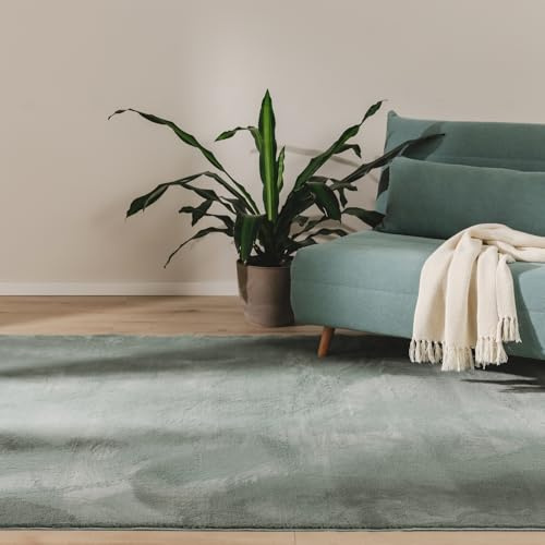 benuta Basic Kunstfaser Fellteppich Furry - Grün 230x330 cm - Weicher Wohnzimmerteppich - Anti-Rutsch-Rückseite - Waschbar - Für Fußbodenheizung geeignet