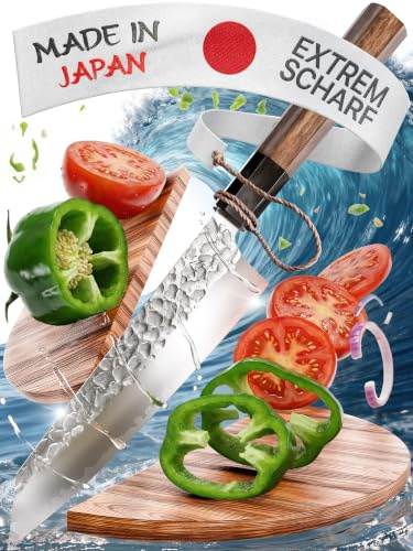 Schiere Schärfe® Santoku - Handgefertigtes Original-Japanisches Messer | Universalmesser, 18 cm Klinge, Schneidfreudig dünn, hohe Standzeit, nur 132 g, VG10-Edelstahl, Griff Walnussholz/Büffelhorn