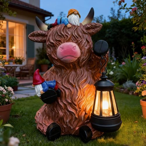 Garden Ornaments Outdoor Solar Highland Cow Gnomes Statues - Garden Decor Gnome Figurine with Solar Lantern, Highland Cows Gift for Patio Balcony Yard Unique Birthday Housewarming Gifts for Women Mom