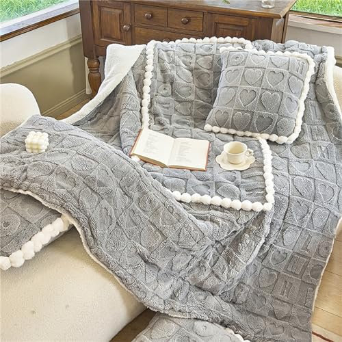 Hixingo Reisedecke und Kissen 2 in 1, Reisedecke mit Kissen Set Multifunktionale Reise Decke und Kissen 2 in 1 Weichem Flugzeug Verwandlungskissen für Urlaub, Camping (Herz - Hellgrau,40 * 40cm)