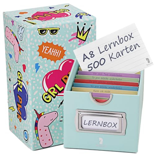 RÖSSLER Karteikarten Box | Karteikasten zum Lernen von Vokabeln - 500 Karteikarten + 10 Trennkarten | Mit Edelstahl Beschriftungsrahmen, Griffring & linierten 200g/m2 Lernkarten (Einhorn, A8)