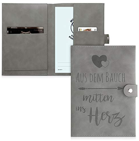 kwmobile Mutterpasshülle aus Kunstleder in Nubuklederoptik - Hülle für deutschen Mutterpass mit extra Fächern - Cover Mitten ins Herz Grau