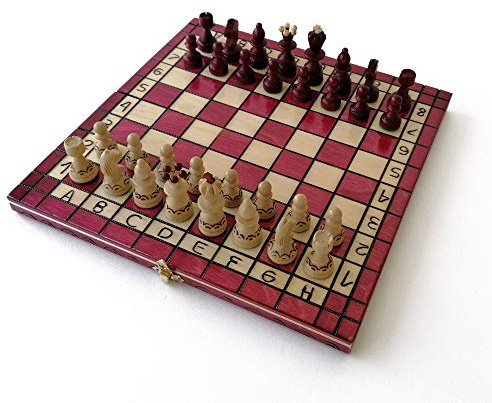 Schackset L – handgjort av lackerad karp, miljövänligt. Bordsstorlek 31,5 x 31,5 cm – vikbräda, reseset, märke Le Délirant.