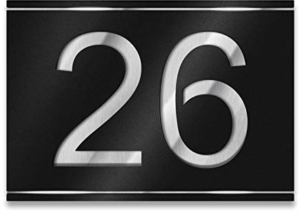 Metzler Hausnummer aus Edelstahl, individuelles Hausnummernschild in Tiefschwarz RAL 9005 mit ausgelaserter Hausnummer. Rostfrei, 3D-Effekt, inkl. Beschriftung, Made in Germany, Größe: 25 x 17,5 cm