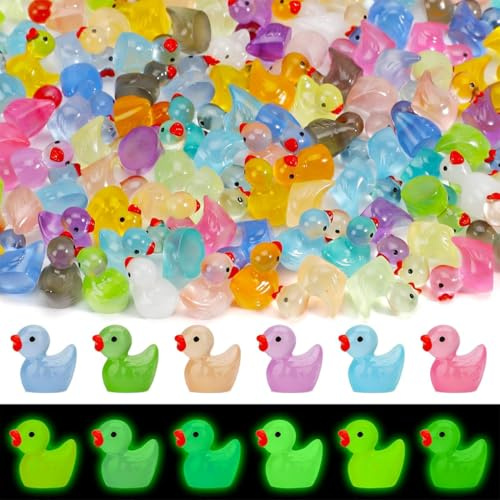 KIRZAX 100 Pezzi Mini Anatra in Resina Set, Anatre in Miniatura Colore, Fai da Te Piccole Anatre Figure Ornamenti in Miniatura, per Giardino, Paesaggio, Casa delle Bambole Ornamento(Colore Casuale)