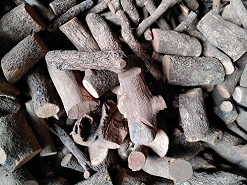Leña de encina 24kg - para Barbacoa, Estufa, Chimenea, Cassette - Troncos Mezclados Grosor Medio 4-9cm y Grosor Ancho 10-25cm - Seca y Perfectamente Cortada en Troncos 30-40 cm de Largo