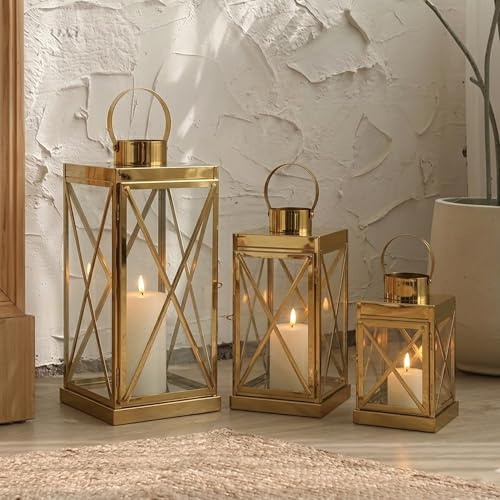 TRIROCKS Gold Edelstahl-Laternen-Set 3 Quadratische Elegance-Kerzenlaternen Aus Opulentem Metall mit Griffschlaufe und Klaren Glasscheiben für Außendekoration Feierlichkeiten (Gold)