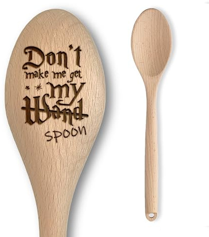 Harry The Wizard Backgeschenk - Holzlöffel Zauberstab - Gravierte Inschrift - Kochen Backen Geschenk für Männer & Frauen - Inoffizieller Fanartikel (Don't Make Me Get My Wand)