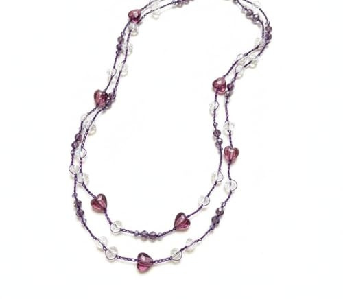 Collana artigianale fatta a mano, lavorata all'uncinetto con filato prezioso Lurex, cristalli in vetro di Boemia viola e cuori in vetro Murano in tinta – Idea regalo elegante. Pezzo unico.
