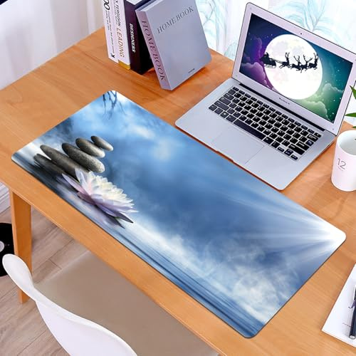 KDWJS Alfombrilla para ratón Speed Gaming XXL 90x40 cm - Base para Mesa - Mejora la precisión y la Velocidad - Resistente - Piedras apiladas, nenúfares y un Cielo Soleado, Lleno de guijarros y Agua b