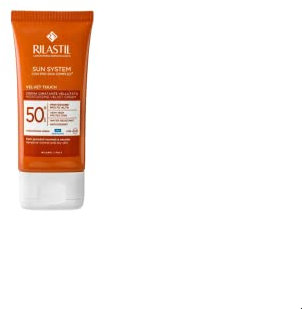 Rilastil Sun System Crema Velluta Idratante Viso, Texture Extra Soffice a Rapido Assorbimento, Pelli Sensibili, Resistente all'Acqua SPF 50+, Confezione da 50ml