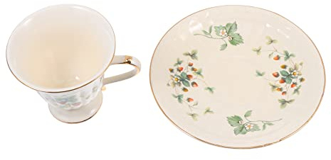 Ciieeo Service à Thé Tasse et Soucoupe en Céramique Blanche de Style Européen Rétro, Ensemble Élégant pour Café ou Eau et Restaurant