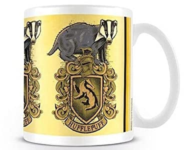 Harry Potter Keramiktasse mit Hufflepuff-Wappen und Dachs in Geschenkbox – Offizielles Merchandise-Produkt