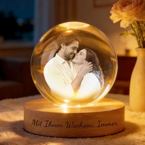 VEELU Personalisierte Glaskugel mit LED-Licht Holzsockel 3D Kristallkugel Anpassbare Foto & Text Kugel Personalisierte Valentinstag Jahrestag Geschenk für Frauen Männer Freundin Partner (Weiß)