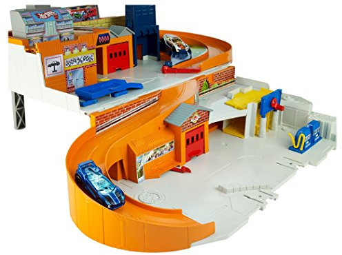 Hot Wheels® Sto & Go Nostalgic Service Centre Service Station Playset Retro