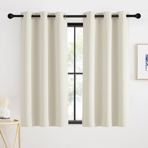 KGORGE Fenster Gardinen Schlafzimmer Kurz 2er Set 120 x 90 cm(HxB) Thermovorhang Scheibengardine Blickdicht Verdunklungsvorhänge mit Ösen Vorhang Beige Küchengardinen, Hellbeige