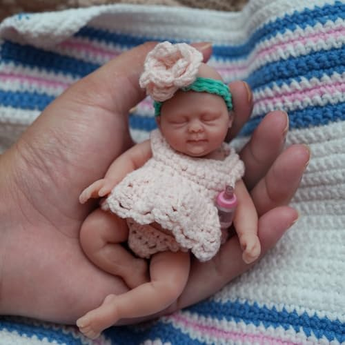 MYREBABY - Muñeca bebé de Silicona de 4,5 Pulgadas, Cuerpo Completo de Silicona, Piel Suave, Realista, para recién Nacidos, con Accesorios de Ropa